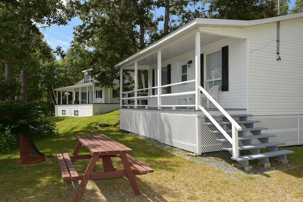 Auberge Sur Mer Charlevoix Saint-Siméon Buitenkant foto