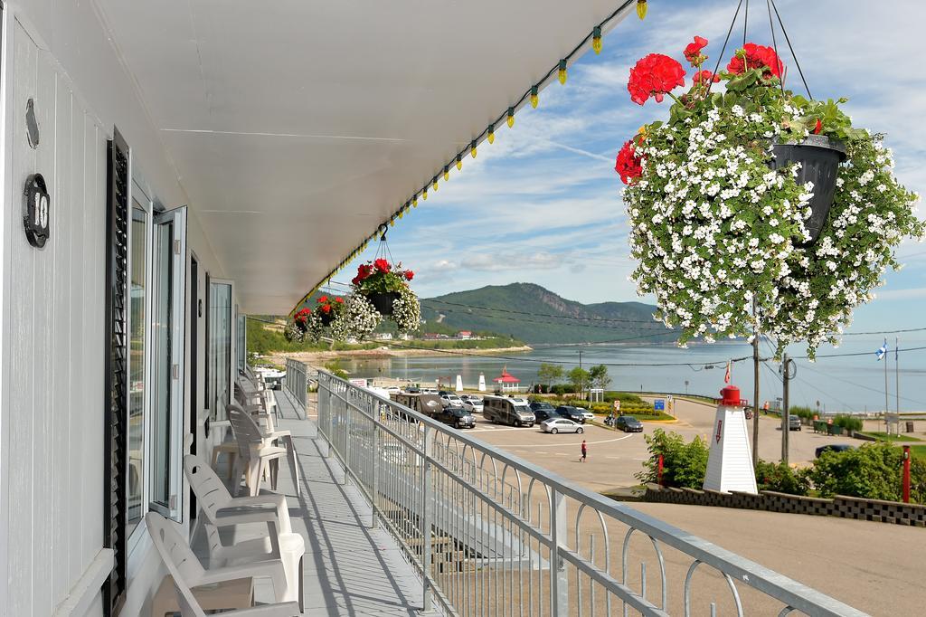 Auberge Sur Mer Charlevoix Saint-Siméon Buitenkant foto